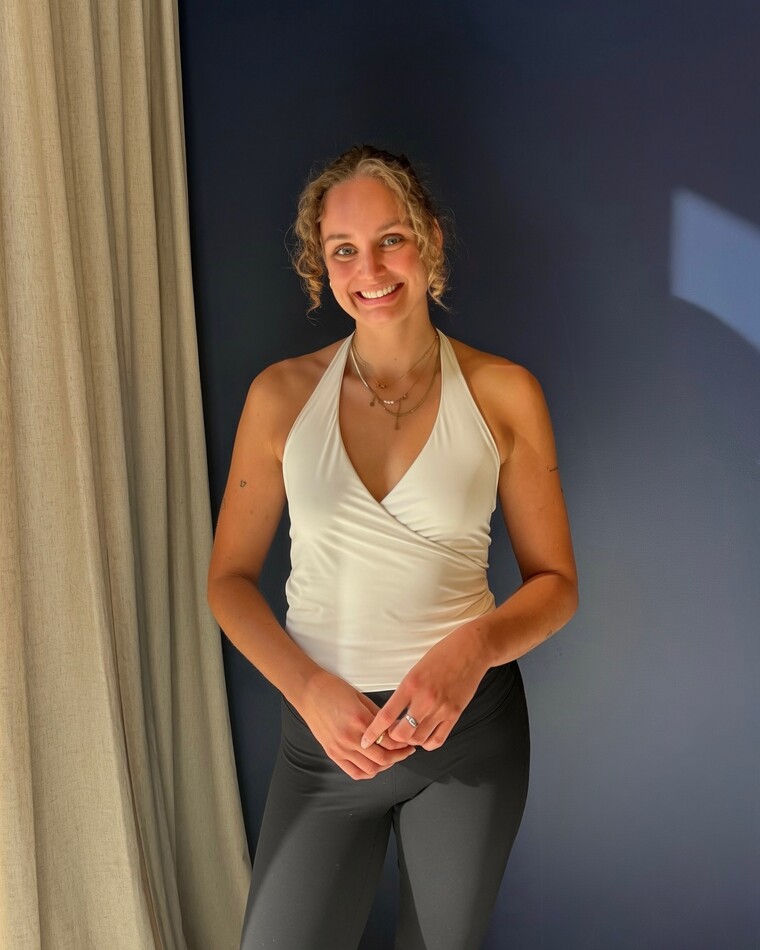 Portrait of Emma, coach at Some Good Moves